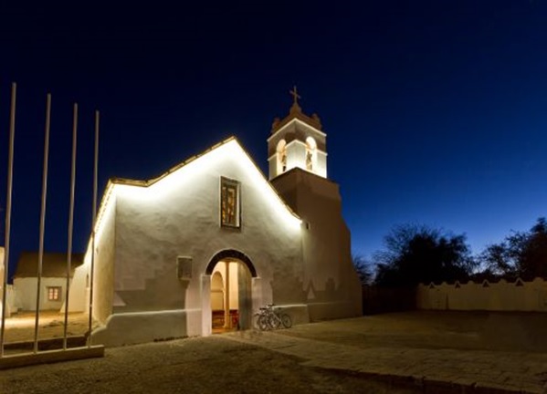 IGLESIA EN ATACAMA